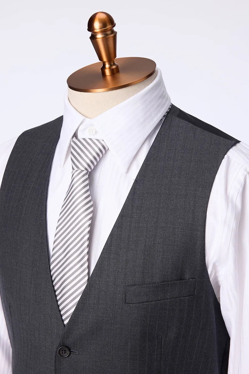 Charcoal Tone-on-Tone Three-Piece Suit：(DBS132A)