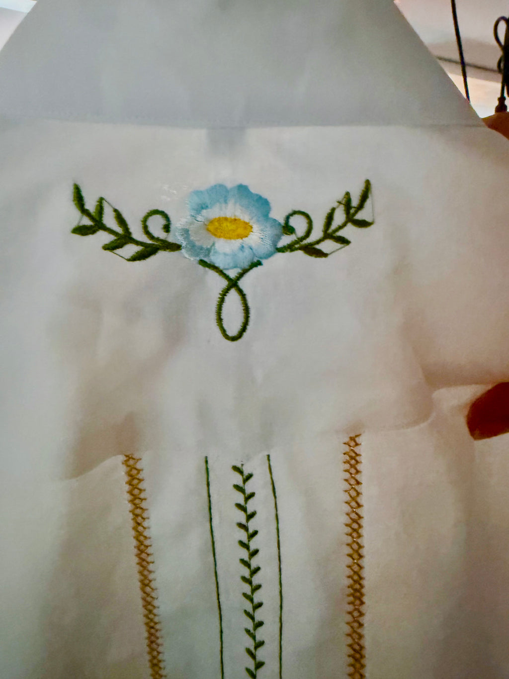Mar de Lino Embroidered Linen Two-Piece Outfit — Coming Soon