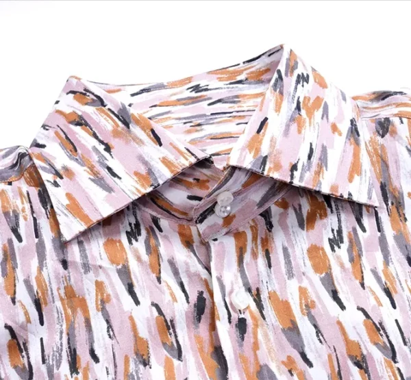 A close up of the collar on a shirt